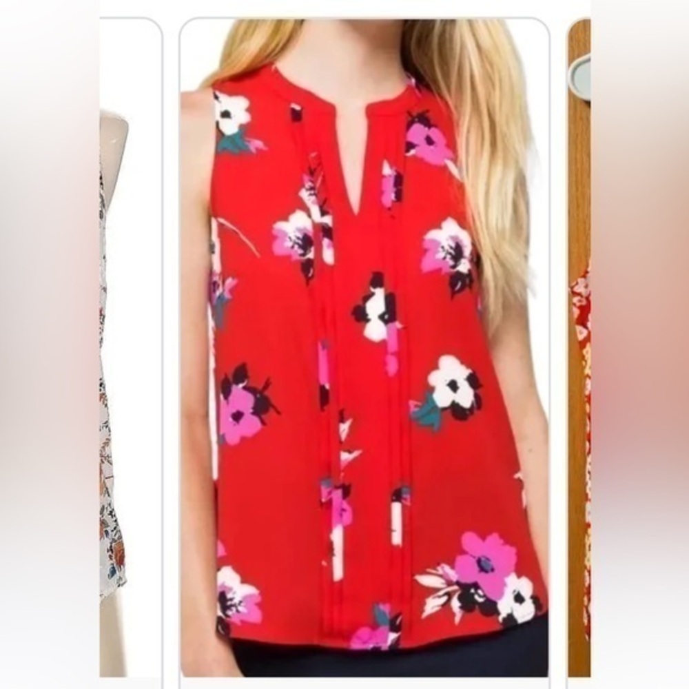 UEC 41 Hawthorn red floral sleeveless blouse size small petite